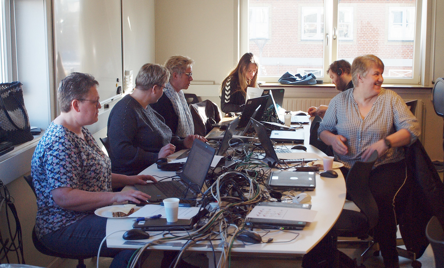 IT-undervisningen i arbejdstiden kan blandt andet give medarbejderne en større sikkerhed i det IT, de skal bruge i produktionen.